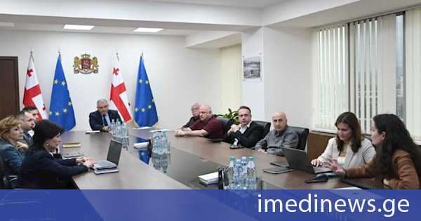 ჯანდაცვის სამინისტო: ამ ეტაპზე რეფერენტული ფასი უკვე განსაზღვრულია 7 500-ზე მეტ მედიკამენტზე. ფასის ზედა ზღვარი, დამატებით, კიდევ 700-ამდე მედიკამენტზეც დაწესდება