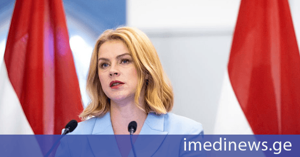 ლატვიის პრემიერ-მინისტრი ევნიკა სილინია გადადგა