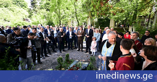 აჭარაში ფრიდონ ხალვაშის 101 წლისთავისადმი მიძღვნილი ღონისძიება გაიმართა