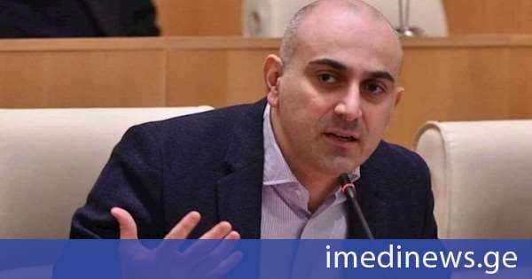 ალექსანდრე რაქვიაშვილი „ოპოზიციური ალიანსის“ დაანონსებულ აქციაზე: ვერ გავიგე რაზეა აქცია. მე არ მგონია 10 ათასი გამოვიდეს, მაგრამ 100 ათასი რომ გამოვიდეს, რას აკეთებენ? -იტყვიან, ყოჩაღ, დავანახეთ, ბევრი ვართ და დავიშალეთო?