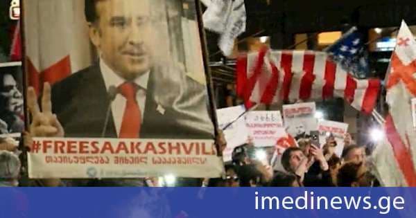 „თავს ვგრძნობ მოტყუებულად, იმიტომ რომ არ ვიცოდი სად მივდიოდი, ვიცოდი, რომ რაღაც პატარა კონცერტი უნდა ჩატარებულიყო“ - როგორ მოხვდა აპარატურა რუსთაველზე? „ქრონიკის“ რეპორტაჟი