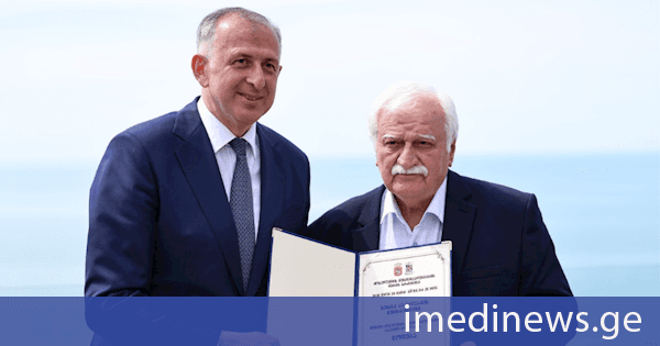 ზურაბ პატარაძემ საპატიო ქობულეთელების დაჯილდოების ცერემონიაში მიიღო მონაწილეობა