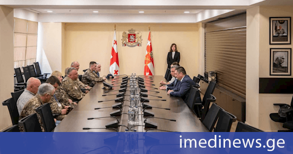 თავდაცვის სამინისტროში დაჭრილ-დაშავებული სამხედროები უწყებრივი მედლებით დაჯილდოვდნენ