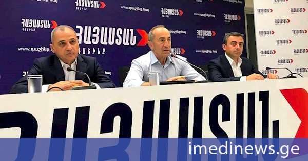 რობერტ ქოჩარიანი: ეს არჩევნები ჩატარდა ხელისუფლების მხრიდან საყოველთაო ზეწოლის, ოპოზიციონერების დაკავებების, ადმინისტრაციული რესურსის უპრეცედენტო გამოყენებისა და საარჩევნო დარღვევების პირობებში - ჩვენ გავასაჩივრებთ არჩევნების შედეგებს