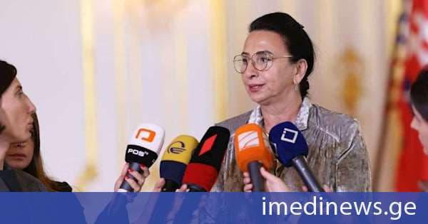 რიმა ბერაძე ოპოზიციაზე: ამ ადამიანებს იმდენად სწყურიათ ძალაუფლება, რომ ამ წყურვილს ერთმანეთის ლანძღვით იკმაყოფილებენ. მათ გარდა ყველა მიხვდა, რას არ აკეთებენ სწორად. მათ ვერ მოიპოვეს მთავარი - ხალხის ნდობა და პატივისცემა