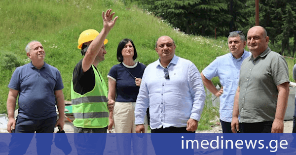 ბოლნისის მუნიციპალიტეტის მერი, ზამურ ჭითანავა, დაბა კაზრეთის კულტურის სახლის სრული რეაბილიტაციის სამუშაოებს გაეცნო