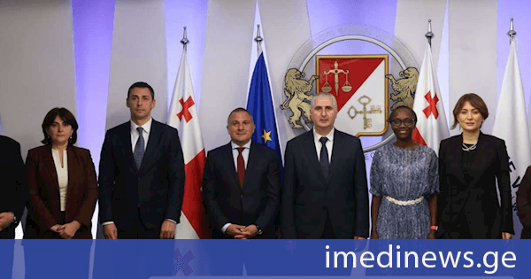 ტრანსკასპიური სატრანსპორტო დერეფნის 751 მლნ აშშ დოლარის ღირებულების პროექტის ფარგლებში, მსოფლიო ბანკმა საქართველოს 372 მილიონი აშშ დოლარის ოდენობის ფინანსური რესურსი გამოუყო
