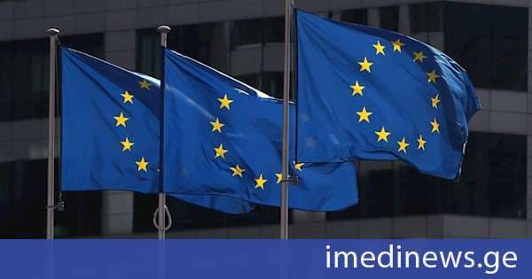 Euronews: ევროკომისიამ გააფრთხილა ალბანეთი, რომ მან დაუყოვნებლივ უნდა იმოქმედოს, რათა საფრთხე არ შეუქმნას ბლოკში გაწევრიანების განაცხადს, რაც მისგან ევროკავშირის გარემოსდაცვითი წესების დაცვას მოითხოვს