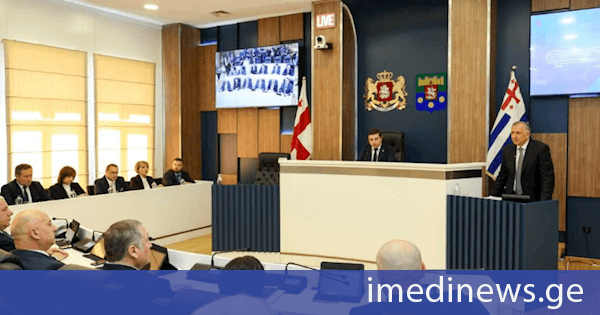 აჭარის მთავრობის თავმჯდომარემ უმაღლეს საბჭოში საქმიანობის ანგარიში წარადგინა