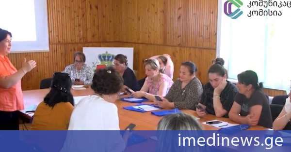 „ინტერნეტი დასაქმებისთვის“ და „AI წიგნიერება“ – ComCom-მა წალენჯიხაში ახალი მოდულებით ტრენინგები ჩაატარა