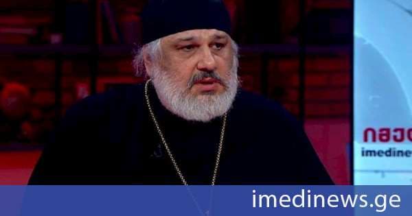დეკანოზი ალექსანდრე გალდავა ლეიკემიით დაავადებული პირების დაცინვაზე: მე თვითონ მყავდა ახლო ნათესავი იგივე პრობლემით. ჩვენთვის იყო ტრაგედია, ვინმეს რომ დაეცინა. ვის უნდა მოუვიდეს თავში ეს სისულელე, ეს დაცინვის თემა ძალიან ზღვარზე სასიარულო თემაა