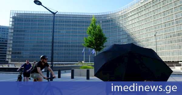 POLITICO: ევროკომისიის შენობაში კონდიცირების სისტემა სიცხის ტალღის გამო გათიშეს, თუმცა შეზღუდვა არ შეხებია ზედა სართულებს, სადაც ურსულა ფონ დერ ლაიენისა და სხვა კომისრების კაბინეტებია განთავსებული