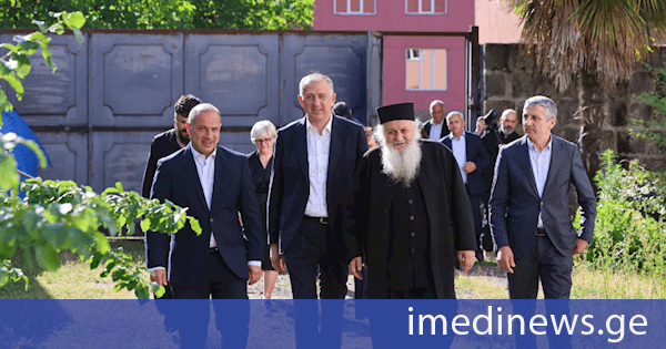 გივი მიქანაძე და ზურაბ პატარაძე შუახევში წმინდა ტბელ აბუსერისძის სახელობის სასწავლო უნივერსიტეტს ეწვივნენ