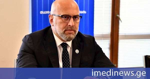ზვიად შალამბერიძე „ნაციონალური მოძრაობის“ გადაწყვეტილებაზე: არ მგონია ამ გადაწყვეტილებამ მათი წევრების რიგები გააფართოვოს - ასეთი ქაოსური გადაწყვეტილებები ჩვენს ქვეყანაში ამ აგენტურის განვითარებას ხელს ვერ შეუწყობს
