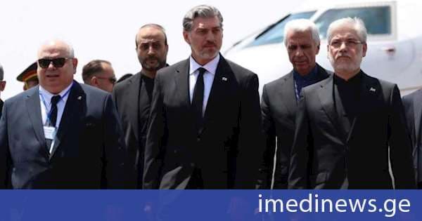 საქართველოს პრეზიდენტი მიხეილ ყაველაშვილი ირანის ისლამური რესპუბლიკის პრეზიდენტს, მასუდ ფეზეშქიანს შეხვდა