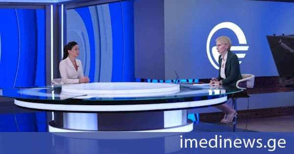 მარიამ ქვრივიშვილი: სახელმწიფოს როლი არის ის, რომ ყველა ის შესაძლებლობა, რომელიც იქმნება გლობალურად, ჩვენი ქვეყნის სასიკეთოდ გამოვიყენოთ. ეს ქმნის იმ ფუნდამენტურ საფუძველს, რომელიც 2029 წელს ჩვენს ქვეყანას შეაძლებინებს, რომ პირველ რიგში ანაკლიაში მიიღოს პირველი გემი. და მეორე, რომ ჩვენმა ქვეყანამ სხვა პარტნიორ ქვეყნებთან ერთად უზრუნველყოს 25 მილიონამდე ტონა ტვირთის გატარება
