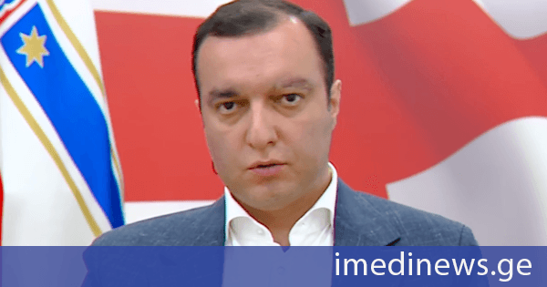 ირაკლი ბენდელიანი: მერიის „ცხელ ხაზზე“ შემოსული არცერთი შეტყობინება, სადაც მოსახლეობა დახმარებას ითხოვდა, რეაგირების გარეშე არ დარჩენილა. შესაბამისი გამგეობის თანამშრომლები ყველა ლოკაციაზე ნამყოფები არიან, აღწერილია, თუ რა დაზიანება მიიღეს და როგორც უკვე გითხარით, ამ მოსახლეობას ეს ზიანი აუნაზღაურდება