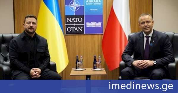 პოლონეთის პრეზიდენტი ზელენსკისთან შეხვედრის შემდეგ: ჩემი პოზიცია ორმხრივ დაძაბულობასთან დაკავშირებით უცვლელია - ვფიქრობ, რომ პოლონეთმა და მთელმა ევროპამ არ უნდა მოითმინონ უკრაინის ამბოხებულთა არმიის ჯარისკაცების განდიდება