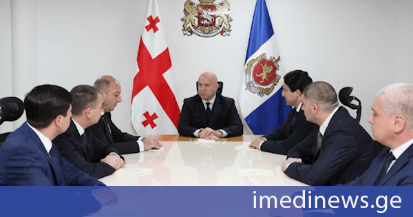 სულხან თამაზაშვილმა მცხეთა-მთიანეთის პოლიციის დეპარტამენტის თანამშრომლებს ახალი ხელმძღვანელი წარუდგინა