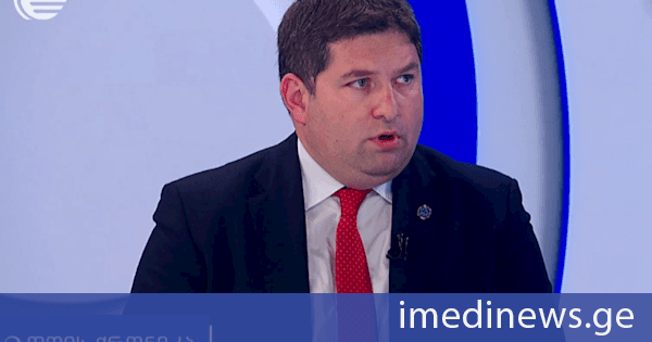ირაკლი ყანდაშვილი: ადვოკატის საკვალიფიკაციო საშემოდგომო გამოცდა შედგება შემოდგომის ბოლოსკენ - ადვოკატთა ასოციაცია სთავაზობს დაინტერესებულ მომავალ ადვოკატებს მოსამზადებელ კურსს, რომელიც მიზნად ისახავს, რომ დაინტერესებული იურისტები ადვოკატის საკვალიფიკაციო გამოცდისთვის მომზადდნენ და მომზადებულები შეხვდნენ ამ გამოცდას