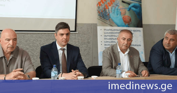 ანასეულის ბაზაზე ფერმერებთან სამუშაო შეხვედრა გაიმართა