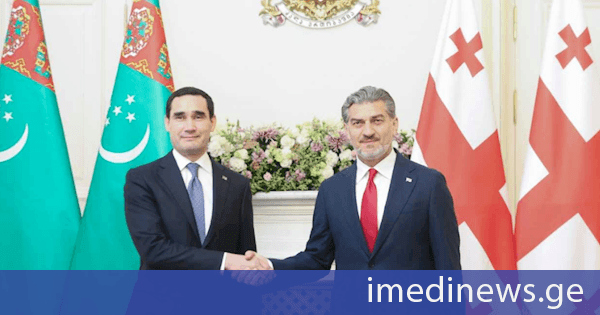 პრეზიდენტის სასახლეში თურქმენეთის პრეზიდენტის, სერდარ ბერდიმუჰამედოვის ოფიციალური დახვედრის ცერემონია გაიმართა