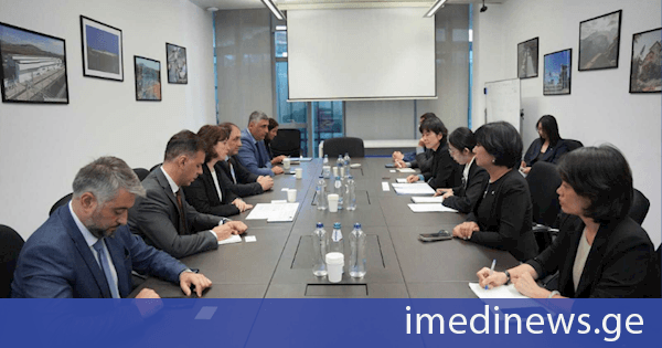 ტურიზმის ეროვნული ადმინისტრაციის ხელმძღვანელმა და საავიაციო ხელისუფლების წარმომადგენლებმა China Eastern Airlines-ის წარმომადგენლებთან შეხვედრაზე ტურიზმის სფეროში თანამშრომლობის გაღრმავება და მარკეტინგულ აქტივობები განიხილეს