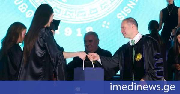 გივი მიქანაძე თბილისის სახელმწიფო უნივერსიტეტის კურსდამთავრებულთა გამოსაშვებ ღონისძიებაში მონაწილეობდა