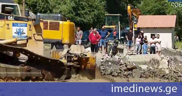 ლენტეხში, სტიქიის ზონაში დღეს გეოლოგებს ელოდებიან