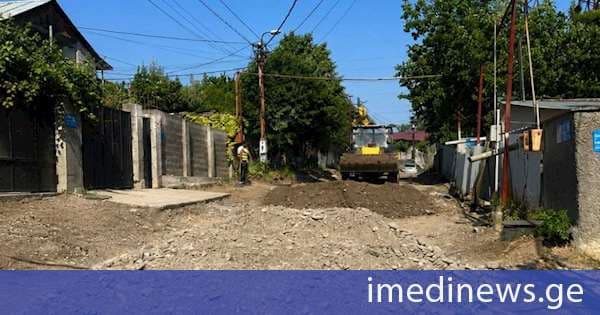 ლოტკინის დასახლებაში ლაითურის ქუჩის კაპიტალური რეაბილიტაცია მიმდინარეობს