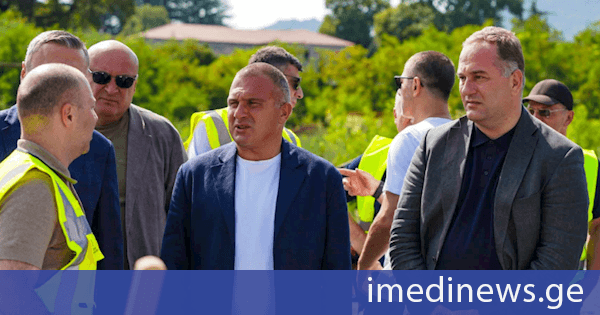 რევაზ სოხაძე კახეთის რეგიონში მიმდინარე საფეხბურთო სავარჯიშო მოედნების მშენებლობის პროცესს ადგილზე გაეცნო