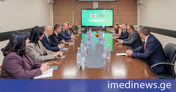 საქართველოს სასაზღვრო პოლიციის უფროსი დავით თამაზაშვილი სომხეთის რესპუბლიკის ეროვნული უსაფრთხოების სამსახურის სასაზღვრო ჯარების მეთაურს, გარიკ მურადიანს, შეხვდა