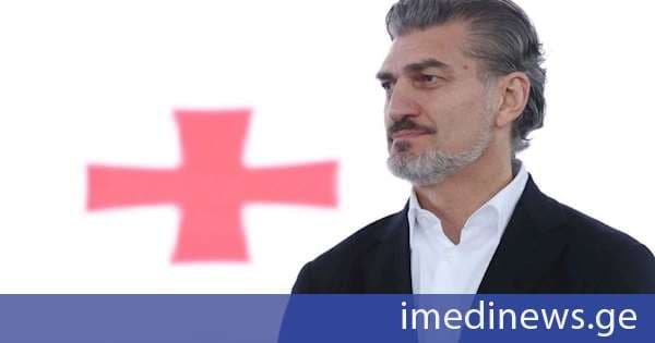 მიხეილ ყაველაშვილი რობერტ სტურუაზე: მისი შემოქმედება ქართული თეატრის ისტორიის საგანძური და განუყოფელი ნაწილია. მან შექმნა უნიკალური მხატვრული სამყარო, რომელმაც ქართული კულტურა კიდევ მეტად გააცნო მსოფლიოს