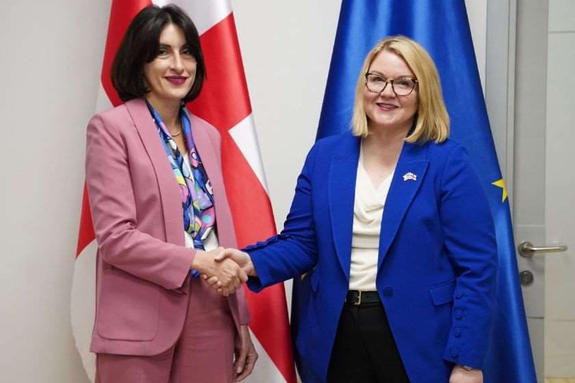 დიპლომატიური როტაცია ამერიკის საელჩოში და აუდიენცია საქართველოს პირველ დიპლომატთან. „ქრონიკის“ სიუჟეტი
