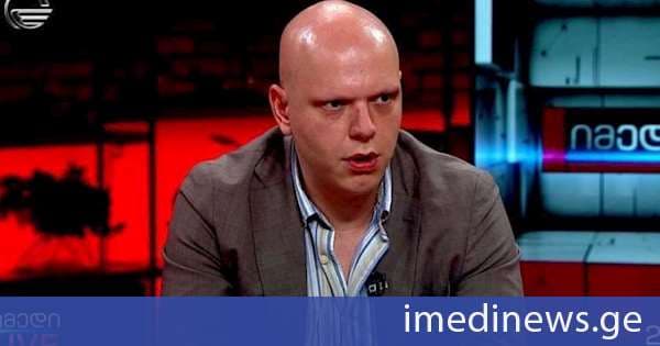 ბაჩო ოდიშარია: საკუთარი სიშლეგისა და უვიცობის მორიგი დემონსტრირებისას სააკაშვილს განუცხადებია, მე ოდისევსი ვარ, საქართველო კი პენელოპე - მიშას „ოდისეა“ რომ წაკითხული ჰქონდეს, საკუთარ თავს ანტინოოსში დაინახავდა, რომელიც ჰომეროსს ზნეობრივი დაცემის სიმბოლოდ ჰყავს გამოყვანილი