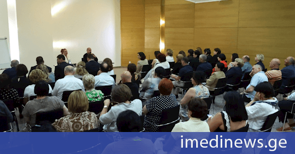 გივი მიქანაძე საგანმანათლებლო რესურსცენტრების ხელმძღვანელებს შეხვდა