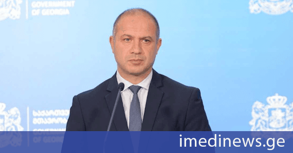 გივი მიქანაძე: მინდა საზოგადოებას ვაცნობო, რომ სასკოლო ფორმების ყველა მოდელმა წარმატებით გაიარა საერთაშორისო აკრედიტაციის მქონე ლაბორატორიის მიერ ჩატარებული ლაბორატორიული კვლევების დადგენილი ტესტირებები და სრულად აკმაყოფილებს დაწესებულ მოთხოვნებსა და სტანდარტებს