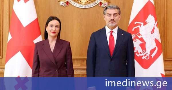 საქართველოს პრეზიდენტი, მიხეილ ყაველაშვილი ლატვიის რესპუბლიკაში საქართველოს ახლად დანიშნულ საგანგებო და სრულუფლებიან ელჩს, ანა აბულაძეს შეხვდა