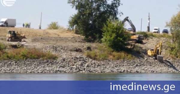 უნგრეთმა ერთადერთი ატომური ელექტროსადგურის მუშაობისთვის გაგრილების სისტემის უზრუნველსაყოფად, მდინარე დუნაის კალაპოტის შეცვლის საინჟინრო სამუშაოები დაიწყო