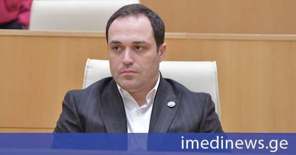 გიორგი გაბუნია: აცხადებენ, რომ რუსეთში კონცერტებს არ ჩაატარებენ, რუსეთში არ ჩავლენ. ეს გასაგებია, მათი აზრია და ბუნებრივია, ამ მიმართულებით ყველას საკუთარი დამოკიდებულება აქვს. მეორეა, რა მოწოდებებს აკეთებენ საზოგადოების მიმართ