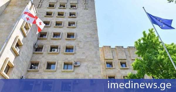 საქართველოს პროკურატურამ დიდი ოდენობით თაღლითობის მცდელობის ფაქტზე დაკავებულ ერთ პირს ბრალდება წარუდგინა