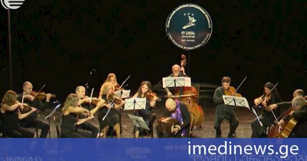 19 აგვისტოდან მსმენელებს ფესტივალ „ღამის სერენადების“ საკონცერტო საღამოები ელოდებათ. „ქრონიკის“ სიუჟეტი