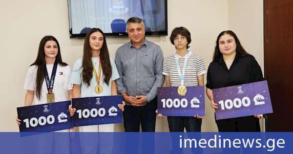 დავით კოდუამ საერთაშორისო ტურნირებში გამარჯვებულ ზუგდიდელ სპორტსმენებს ფულადი ჯილდო გადასცა