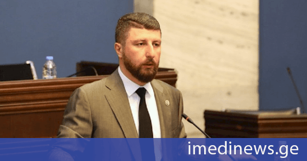არჩილ გორდულაძე გიორგი ახობაძეზე: ამ მორალის მქონე ზნედაცემული ხალხი დგას ახლა კოლექტიურ „ნაცმოძრაობაში“ და რადიკალურ ფრთაზე. ესენი არიან ის ადამიანები, რომლებიც, პირადი გამორჩენის მიზნით, მზად არიან საკუთარი ქვეყანა გაწირონ