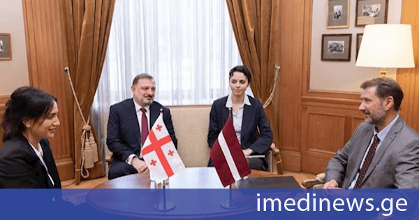 საქართველოს ელჩმა ლატვიის სახელმწიფო პროტოკოლის ხელმძღვანელს რწმუნებათა სიგელების ასლები გადასცა