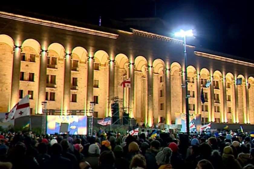 საზოგადოების მოტყუების მცდელობა და დეზინფორმაციული კამპანია ქვეყნის საზიანოდ - მმართველი გუნდი ოპოზიციის და „ენჯეო“ სექტორისგან ბოდიშს მოითხოვს. „ქრონიკის“ სიუჟეტი