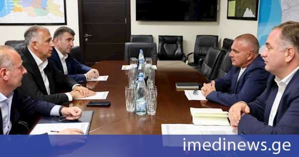 აჭარის მთავრობის თავმჯდომარე საქართველოს ინფრასტრუქტურის მინისტრს და მუნიციპალური განვითარების ფონდის აღმასრულებელ დირექტორს შეხვდა