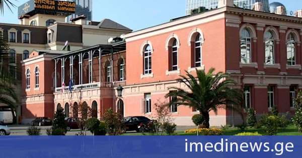 საკონსტიტუციო სასამართლოს თავმჯდომარე: ვულოცავ ყველას კონსტიტუციის მიღების ღირსშესანიშნავ თარიღს! დაე, ვიყოთ ამ კონსტიტუციური იდეალების ღირსეული მიმდევრები და საიმედო მცველები!