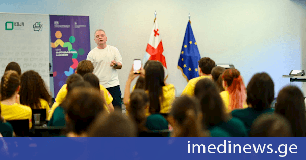 საზაფხულო ბანაკების ფარგლებში ცესკოს თავმჯდომარის მოადგილე ყვარელში ახალგაზრდებს შეხვდა