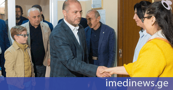 გივი მიქანაძე ილია წინამძღვრიშვილის სახელობის კოლეჯის სტეფანწმინდისა და დაბა თიანეთის ფილიალებს ესტუმრა